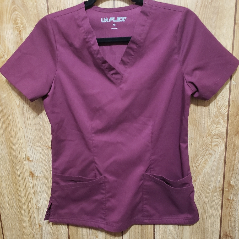 Scrub Top Medical V-Neck XS Maroon Double Pocket Detail UA Flex